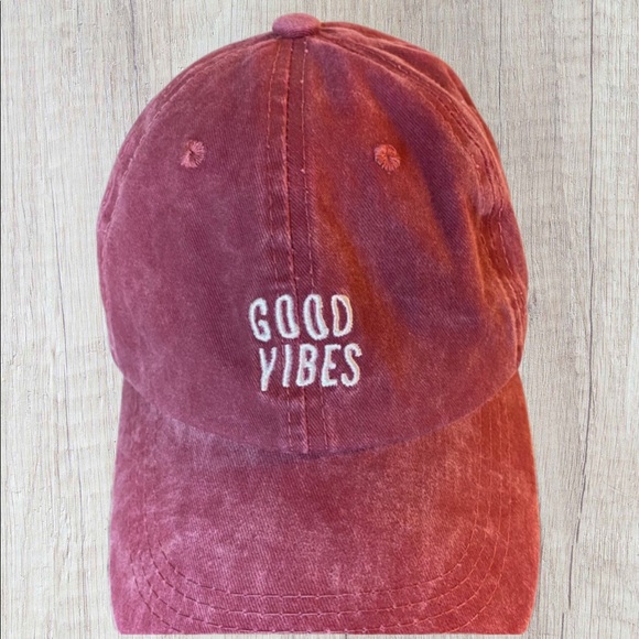 vivian roe Accessories - Good Vibes Hat